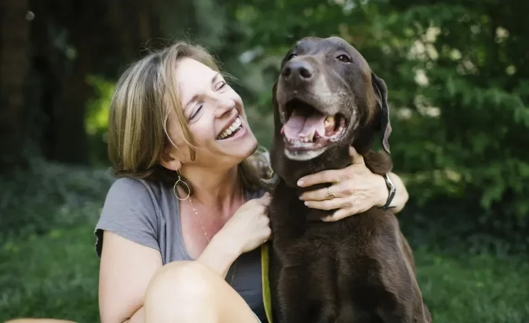 Conquistar o amor de um cachorro não é tão difícil